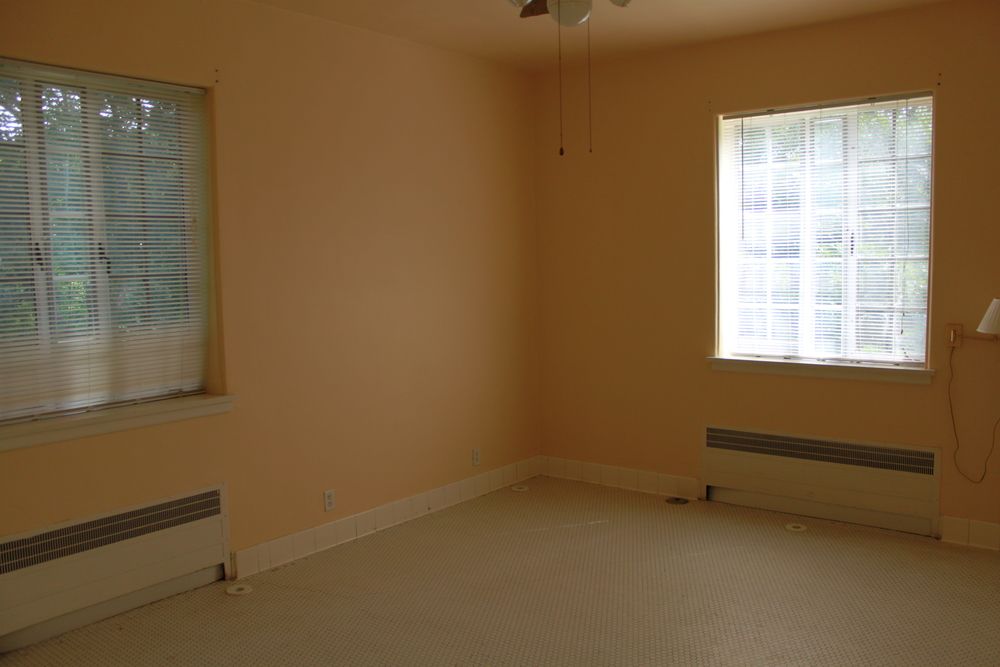 Woodridge Professional Building: 2619 W Heading Ave, West Peoria, IL 61604